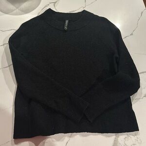 Athleta black fuzzy sweater